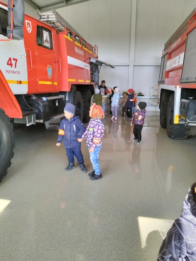 Экскурсия в пожарную часть👨🚒🧯🔥🚒 Экскурсия в пожарную часть👨🚒🧯🔥🚒.